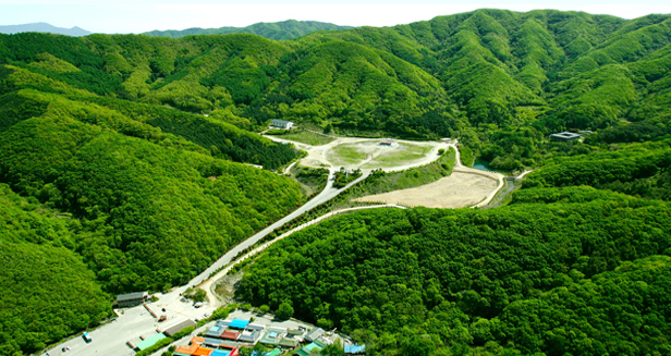 エンジャ峰と天眞庵