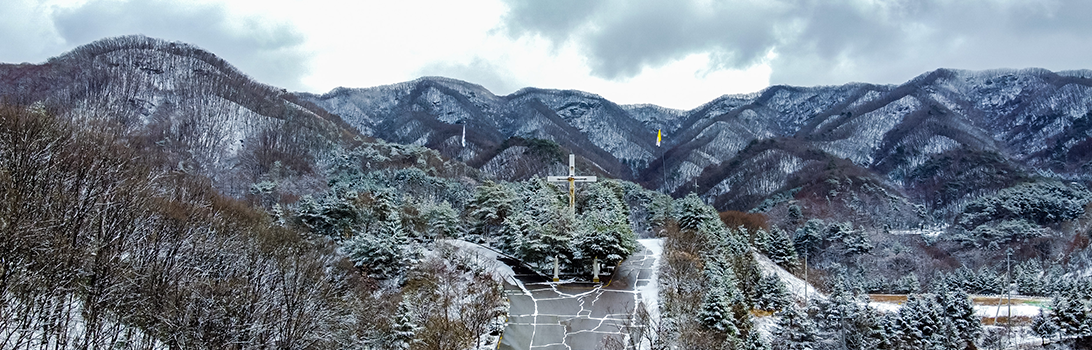 앵자봉과 천진암 전경6